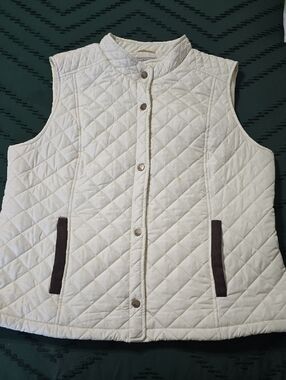G.H. Bass & Co. Quilted Vest in Ivory with Brown Trim